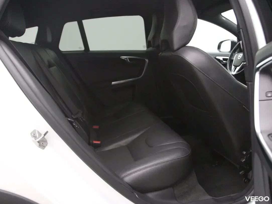 Volvo v60-cross-country 2 140kW