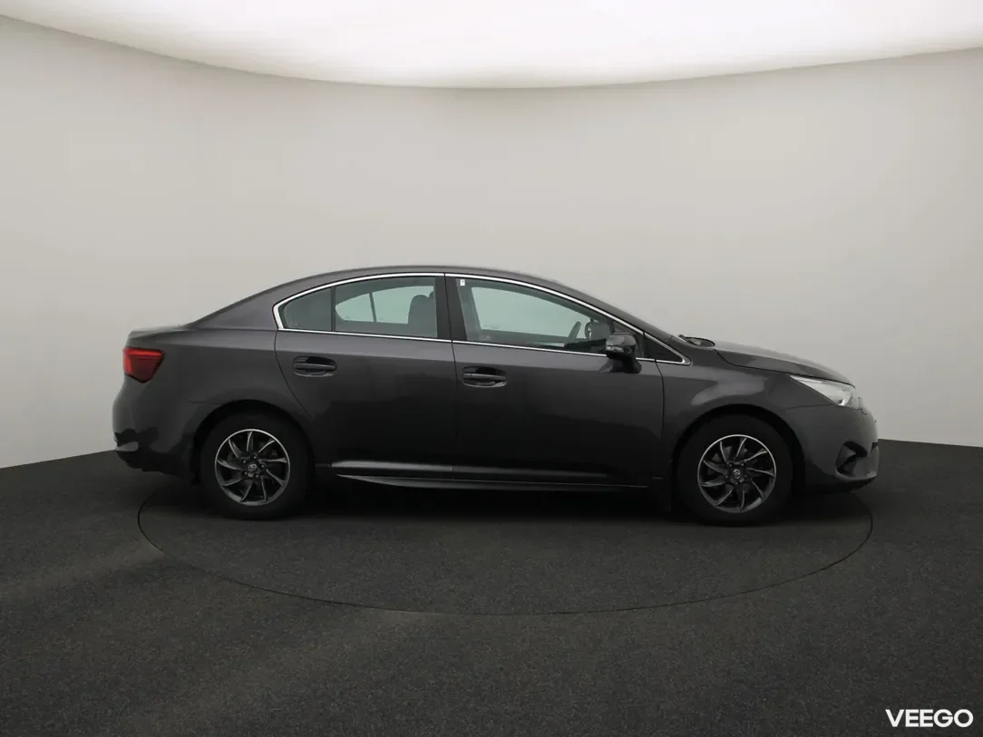 Toyota Avensis 1.8 108kW