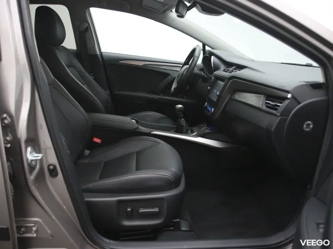 Toyota Avensis 2 105kW