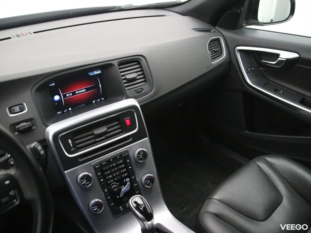 Volvo v60-cross-country 2 140kW