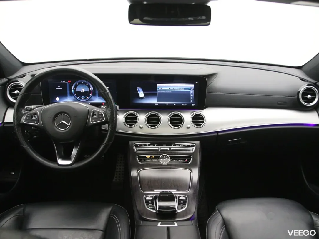 Mercedes-Benz E220 2 143kW