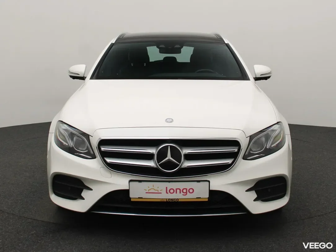 Mercedes-Benz E220 2 143kW