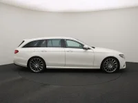Mercedes-Benz E220 2 143kW thumbnail