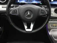 Mercedes-Benz E220 2 143kW thumbnail