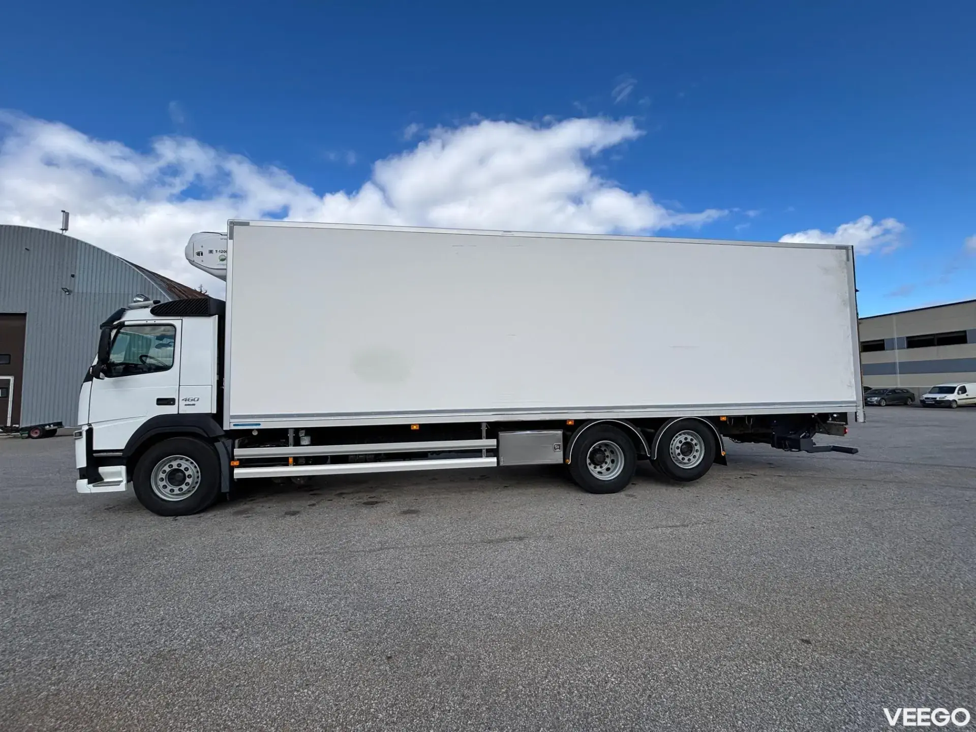 Volvo FM 6x2 + THERMO KING T-1200R + 9,9M BOX 345kW