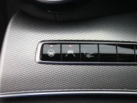 Mercedes-Benz E220 2 143kW thumbnail