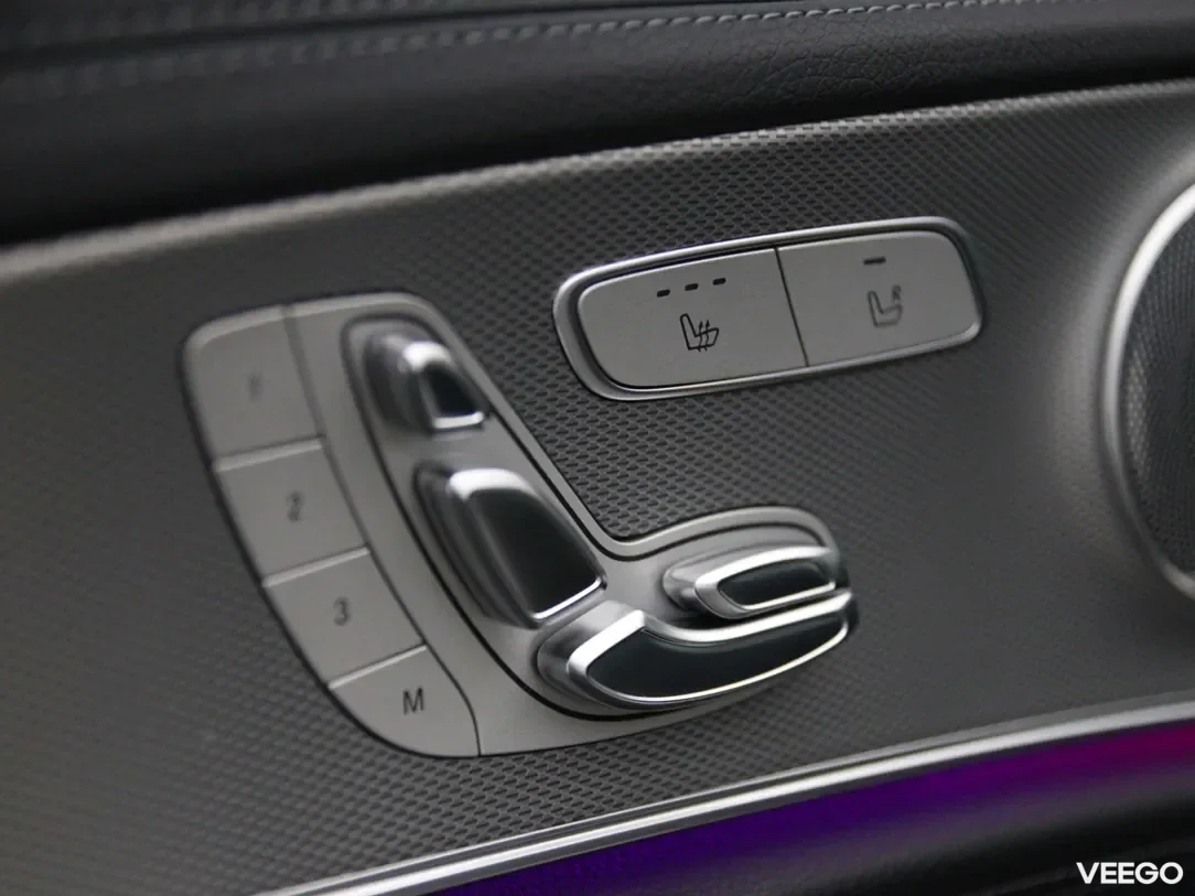 Mercedes-Benz E220 2 143kW