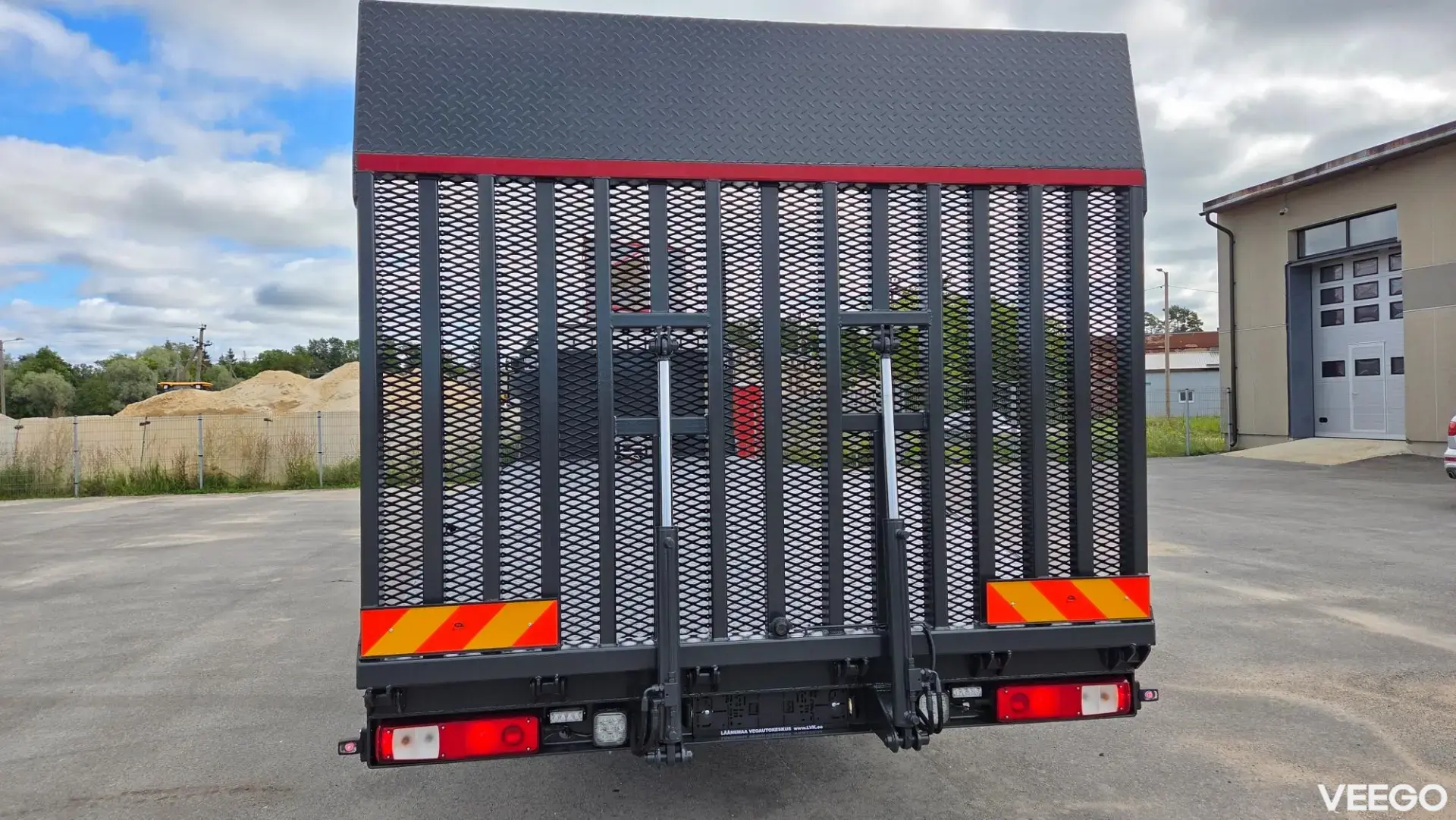 Scania P320 235kW