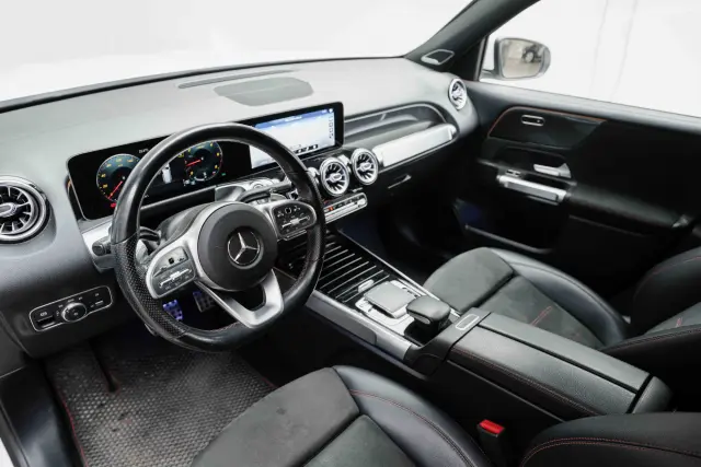 Image of Mercedes-Benz GLB250 110kW