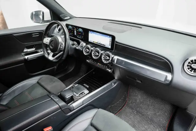 Image of Mercedes-Benz GLB250 110kW