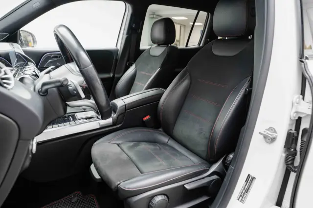 Image of Mercedes-Benz GLB250 110kW