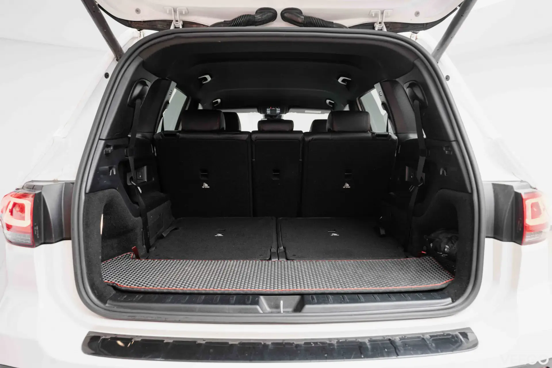 Mercedes-Benz GLB250 110kW