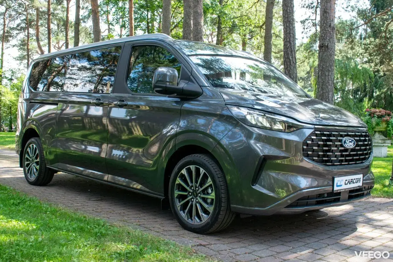 Ford Tourneo Custom AWD L2 Titanium X FULL 2 125kW