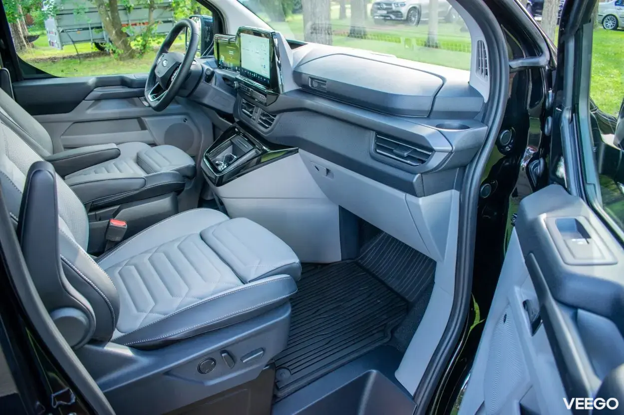 Ford Tourneo Custom AWD Titanium X L2 FULL 2 125kW