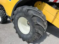 New Holland CX 860 265kW thumbnail