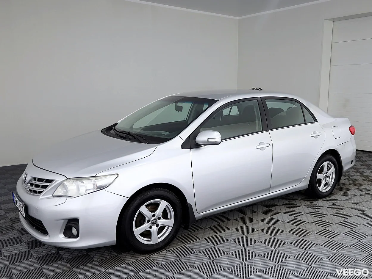 Toyota Corolla 1.6 97kW