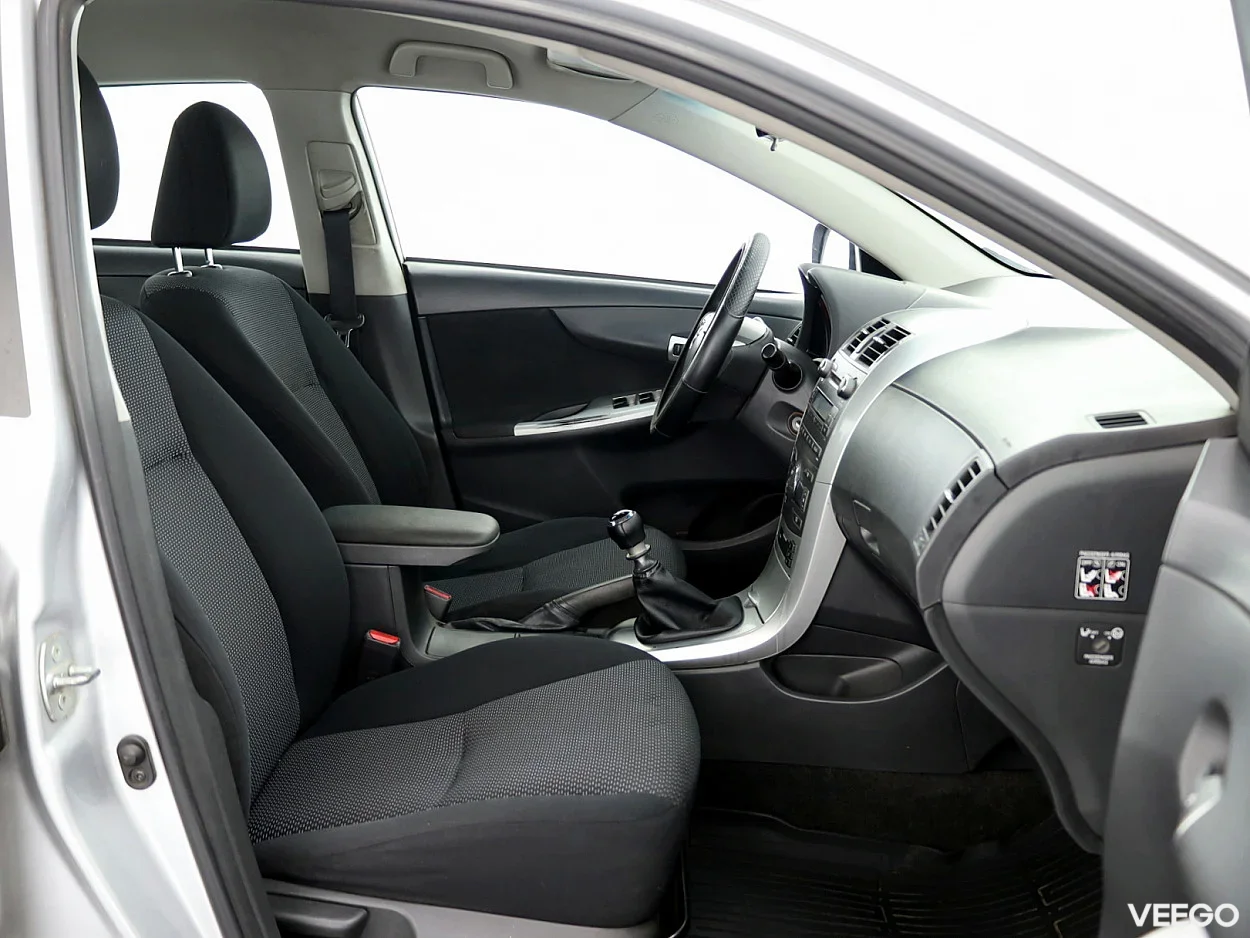 Toyota Corolla 1.6 97kW