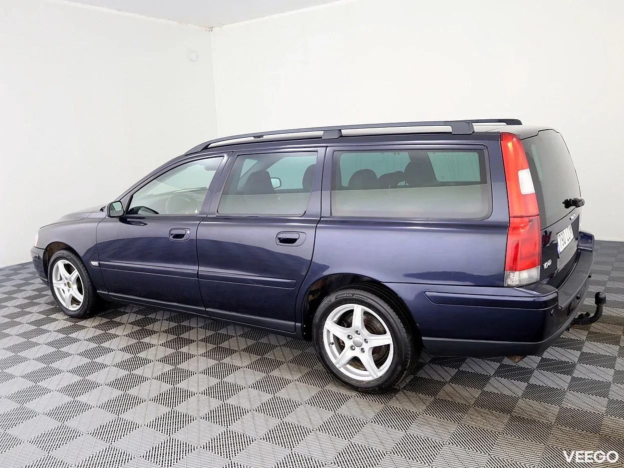 Volvo V70 2.4 121kW