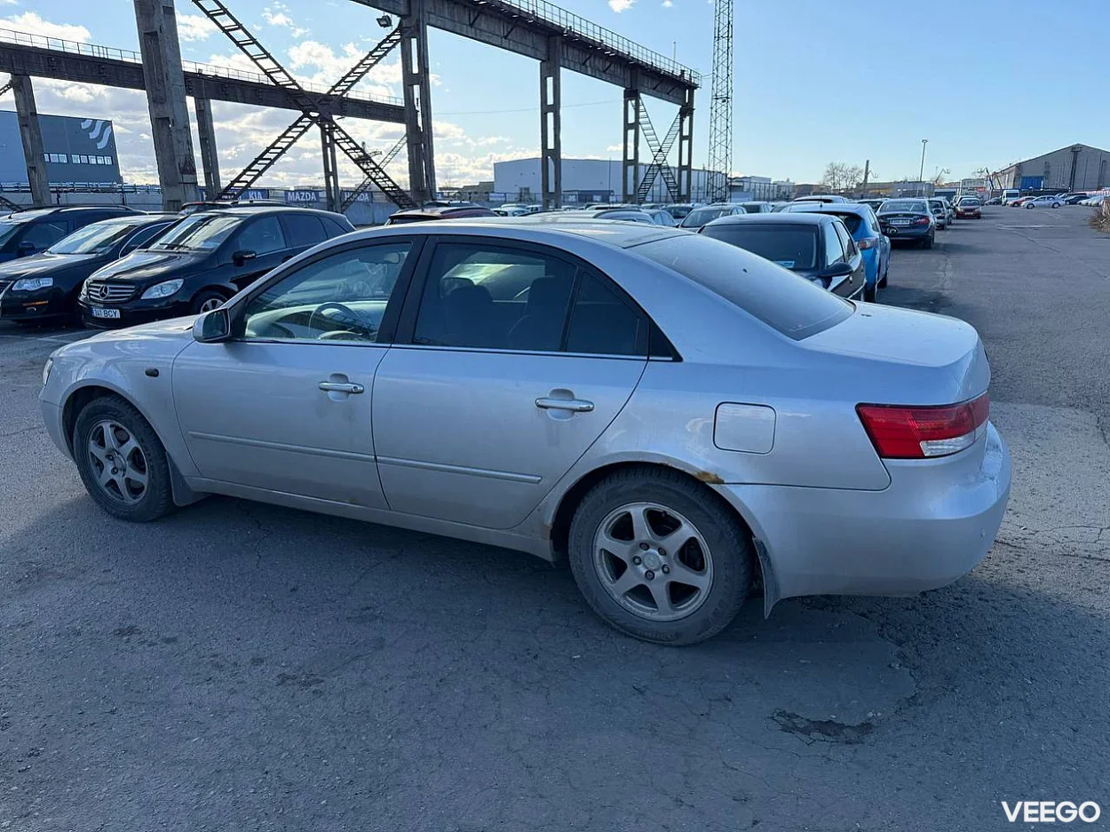 Hyundai Sonata 2.4 119kW