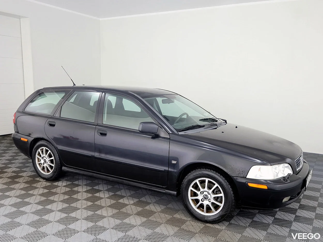 Volvo V40 1.9 121kW