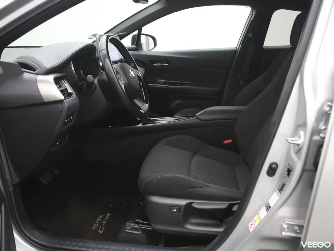 Toyota C-HR 1.8 90kW