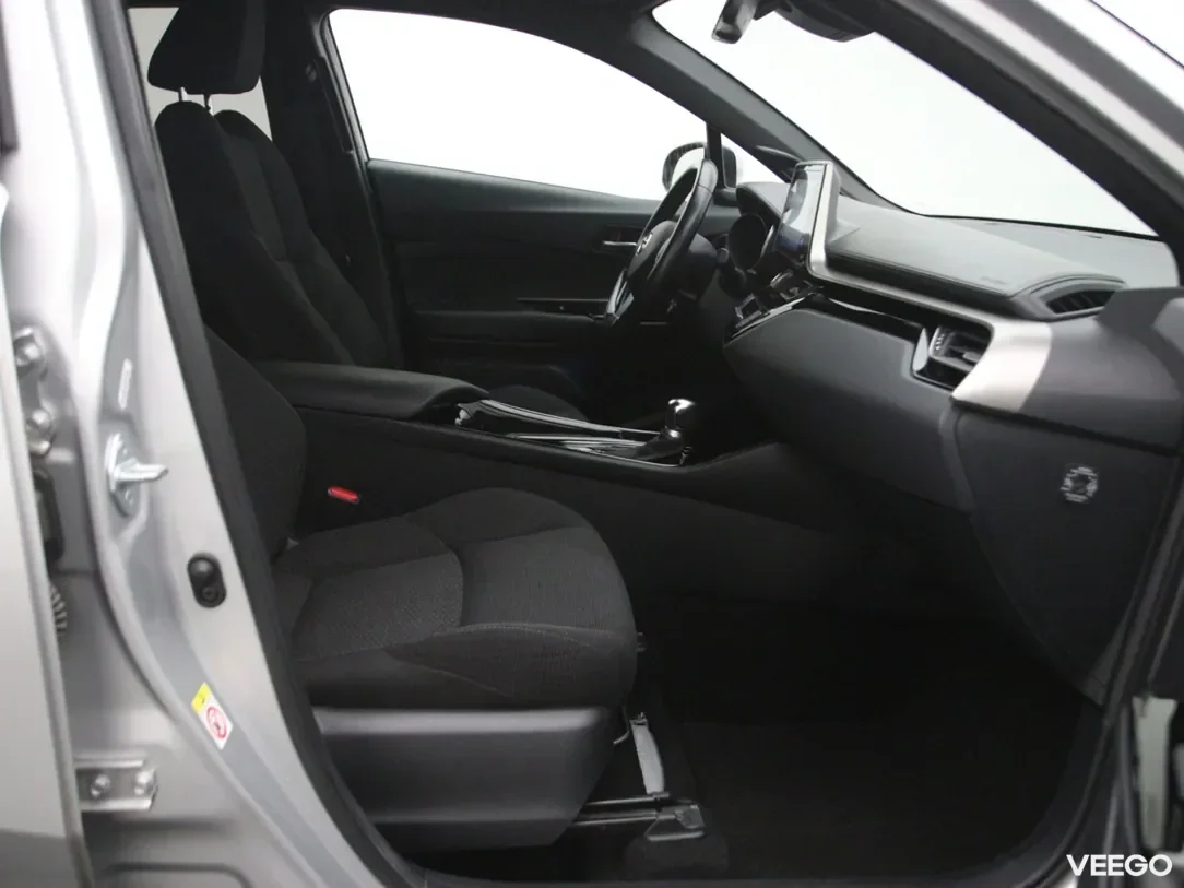 Toyota C-HR 1.8 90kW