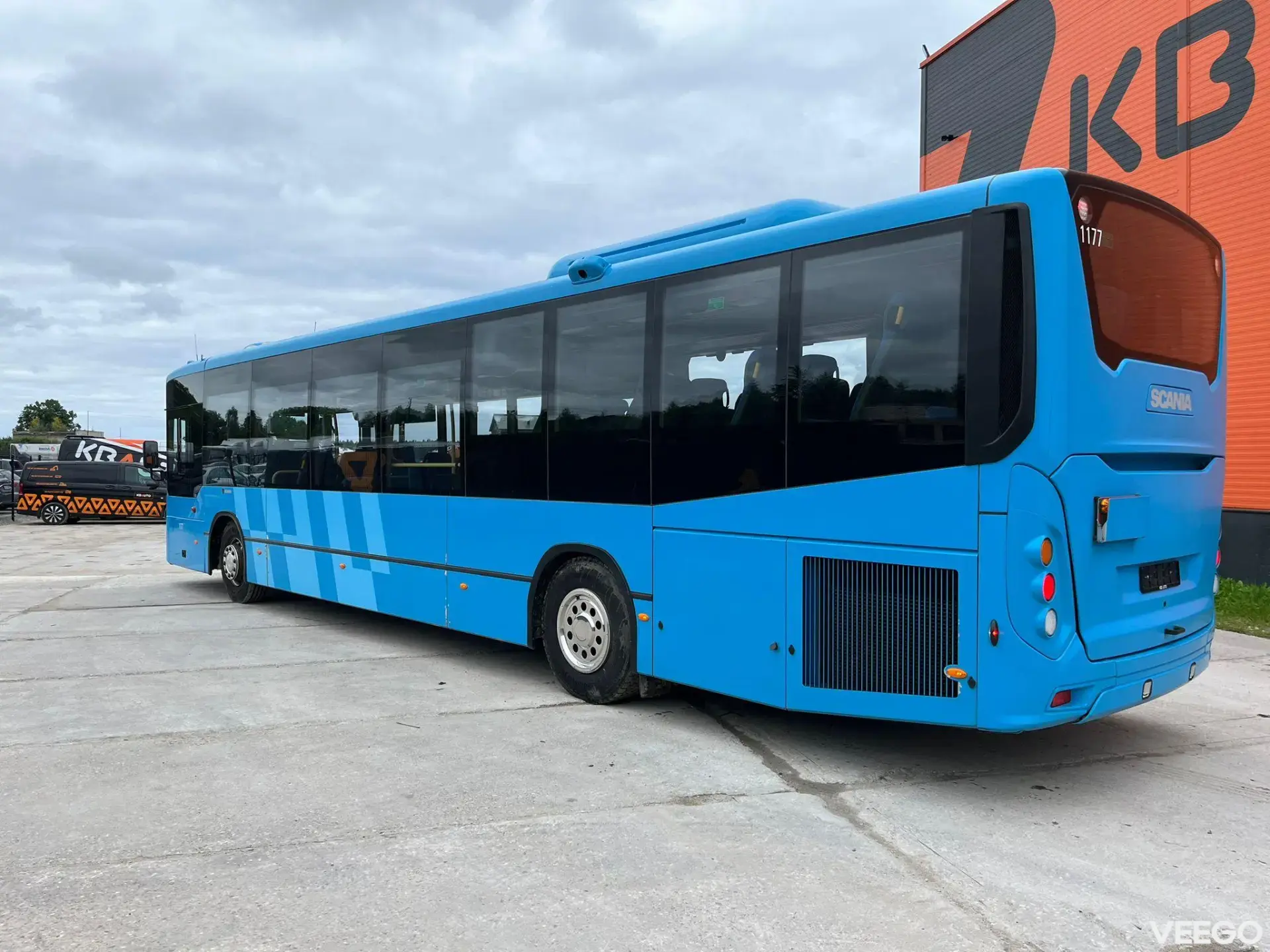 Scania K 320 48 SEATS / AC / AUXILIARY HEATING / RETARDER 235kW