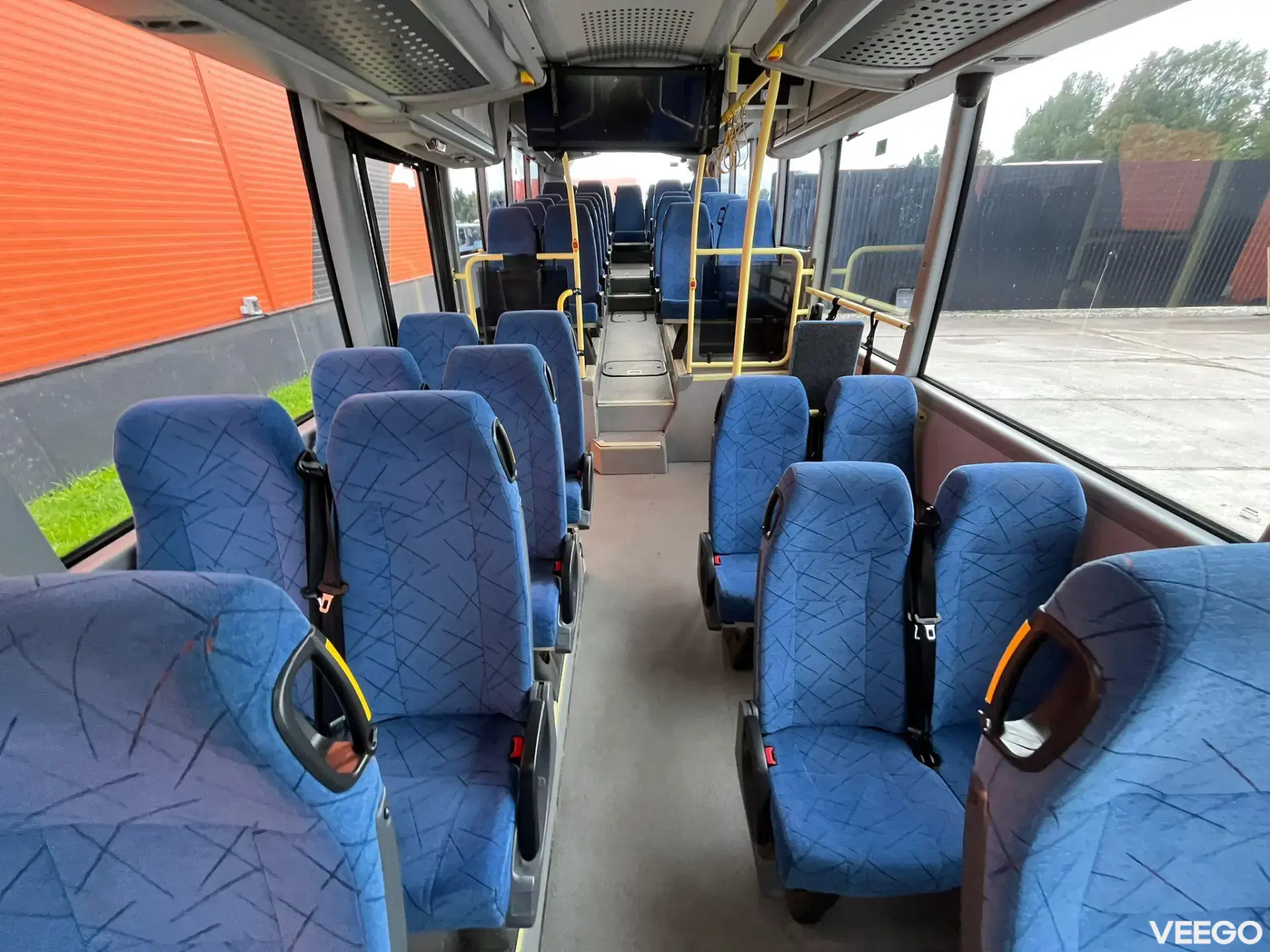Scania K 320 44 SEATS / AC / AUXILIARY HEATING 235kW