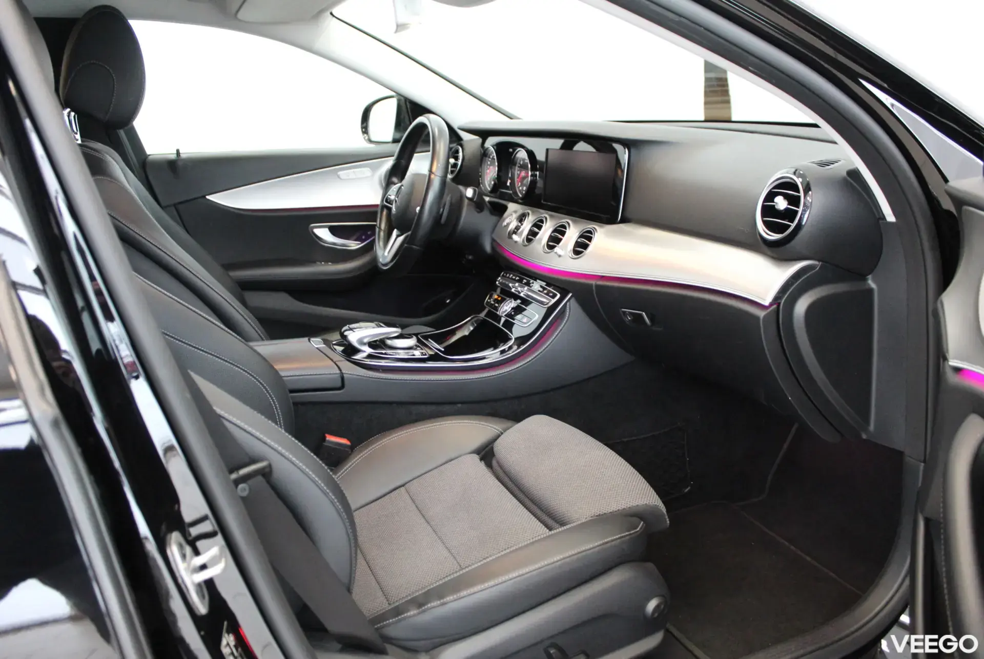 Mercedes-Benz E220 4Matic Avantgarde 2 143kW