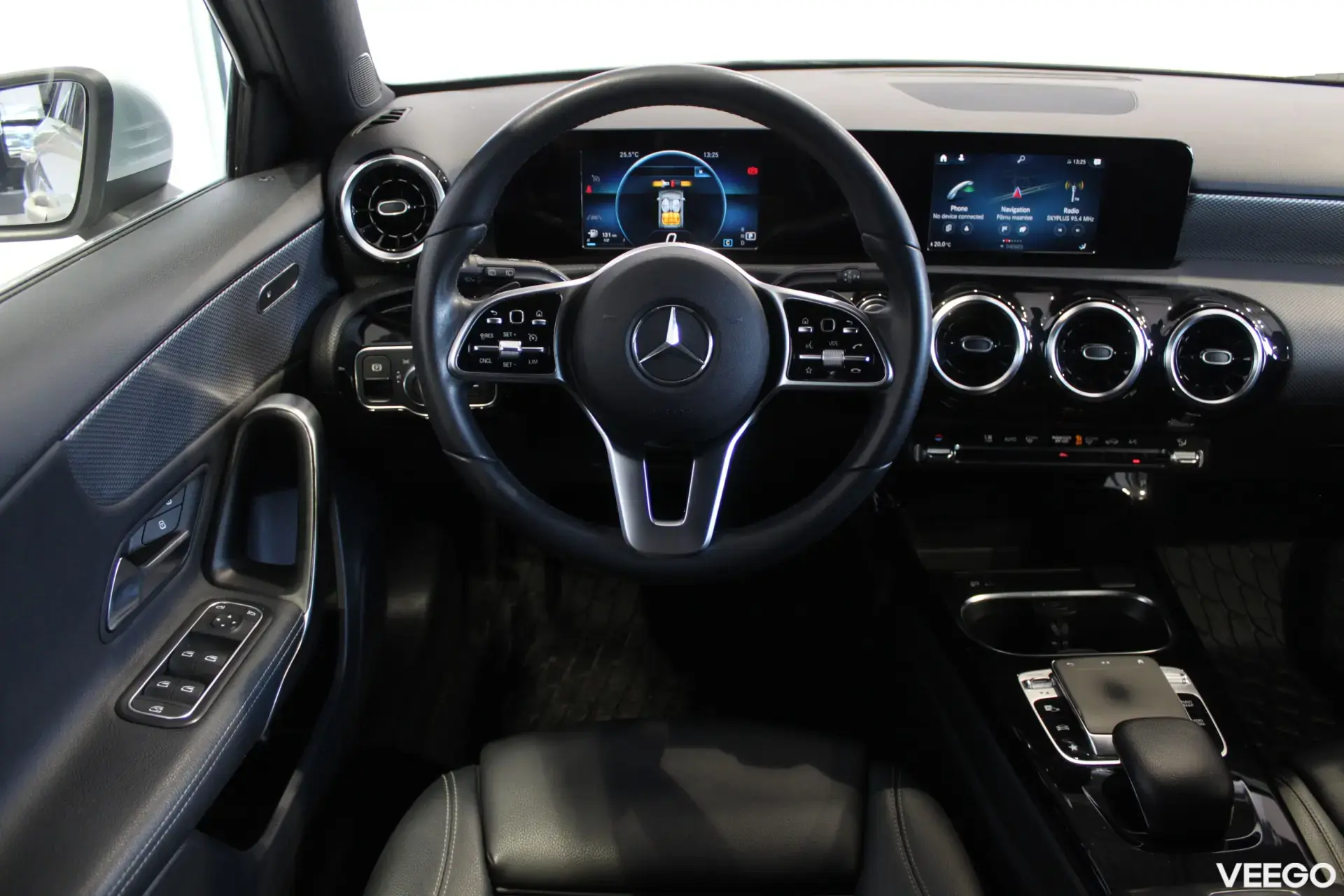 Mercedes-Benz A180 - 1.3 100kW