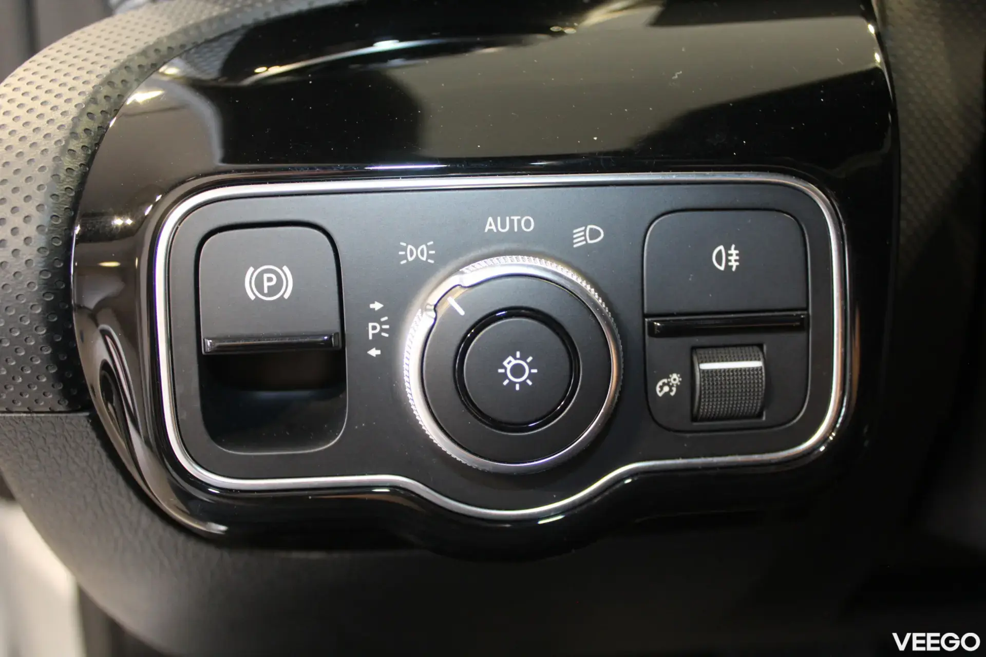 Mercedes-Benz A180 - 1.3 100kW