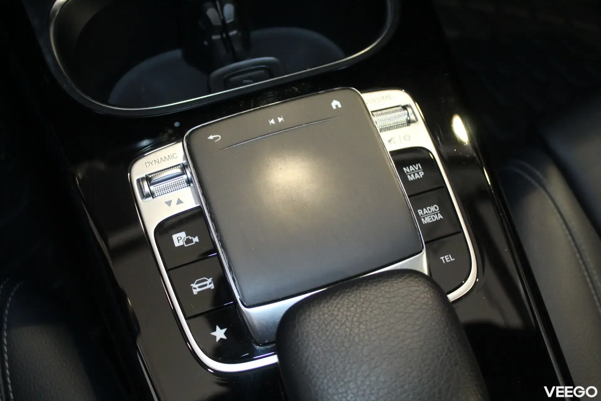 Mercedes-Benz A180 - 1.3 100kW