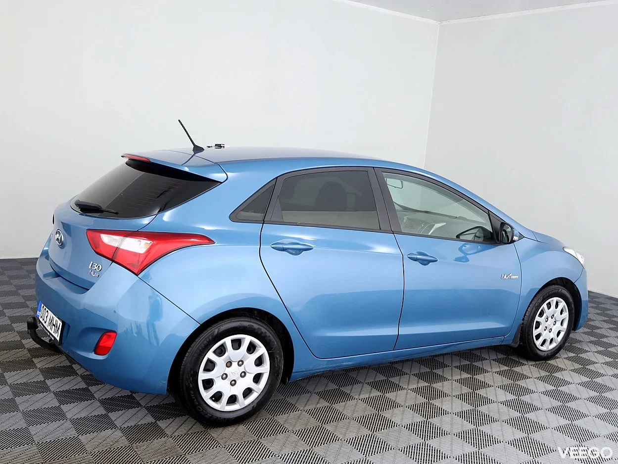 Hyundai i30 1.6 99kW