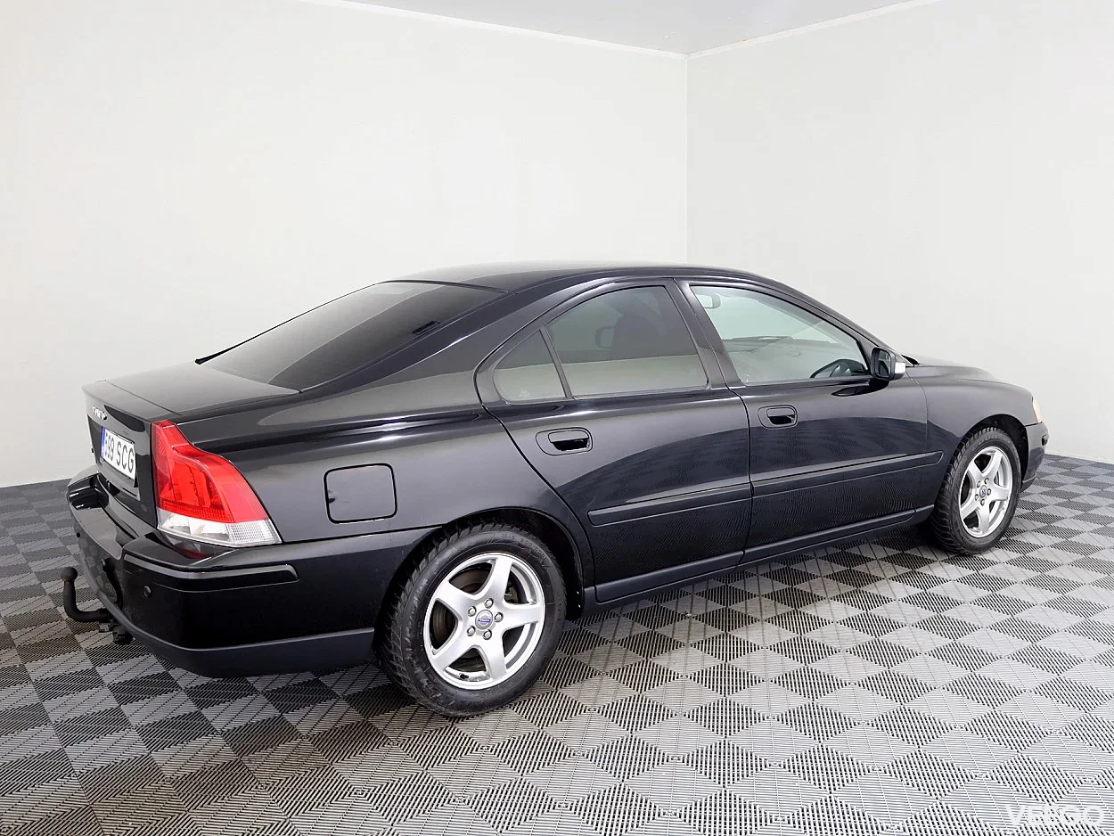 Volvo S60 2.4 104kW