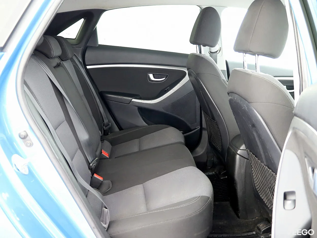 Hyundai i30 1.6 99kW