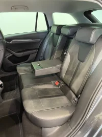 Skoda Octavia Scout 4x4 2 110kW thumbnail