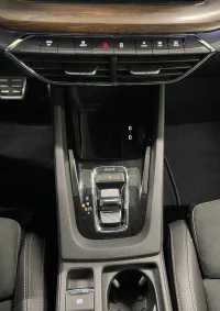 Skoda Octavia Scout 4x4 2 110kW thumbnail