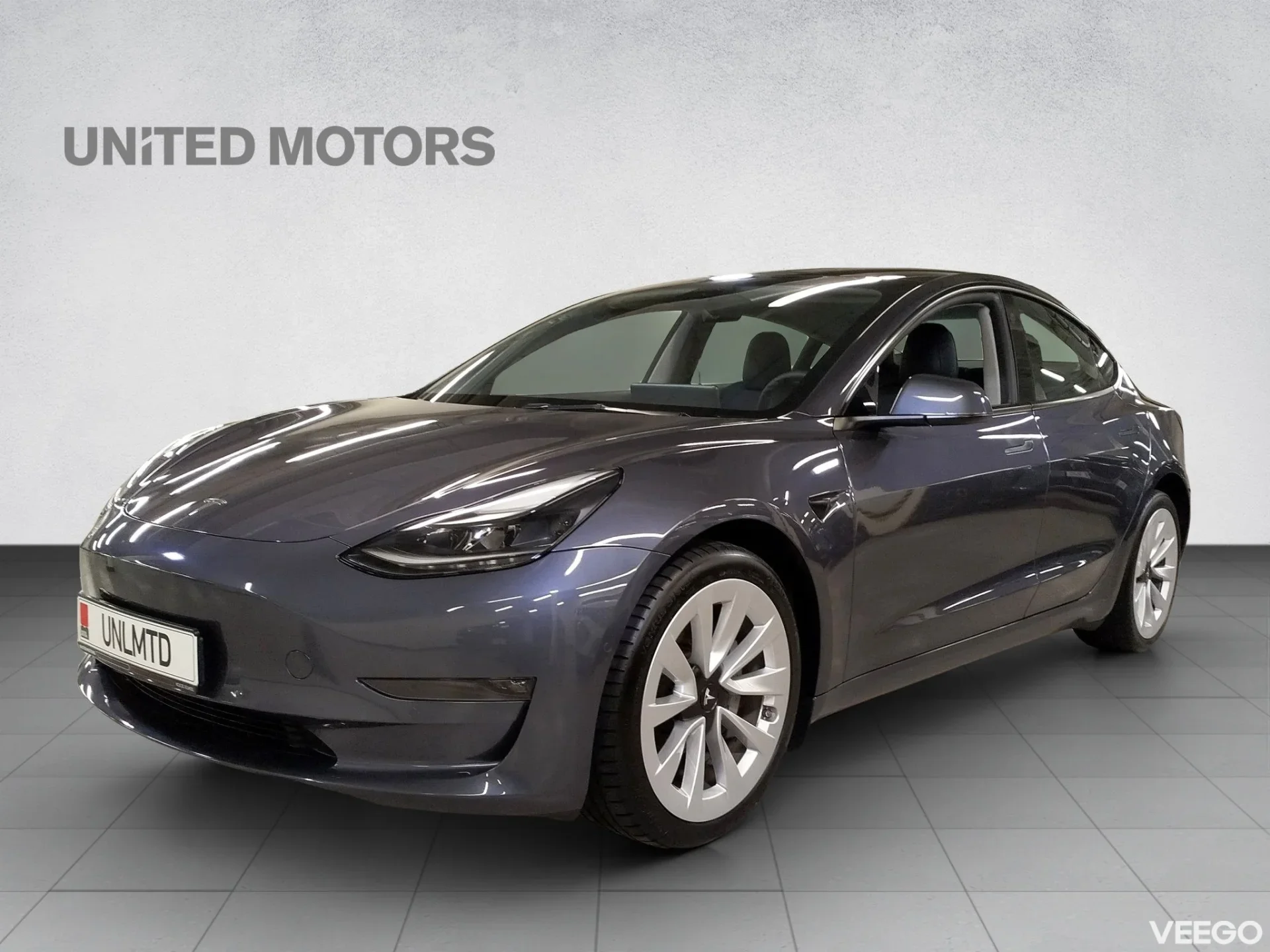 Tesla Model 3 Long Range Dual Motor , 366kW/498 PS