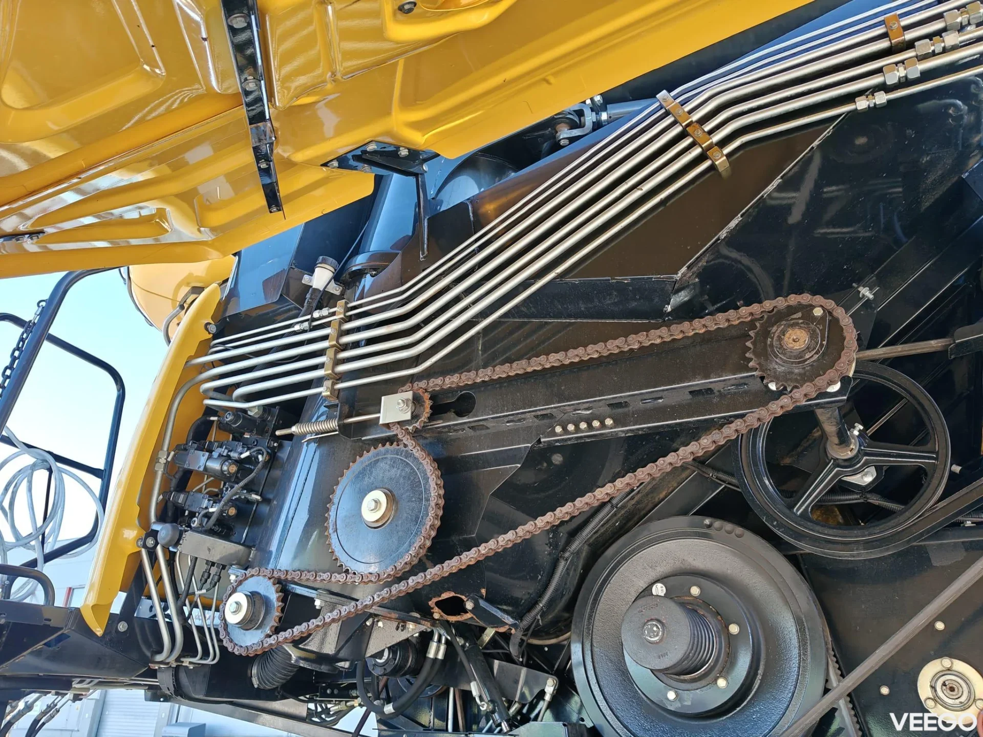 New Holland CX 200kW