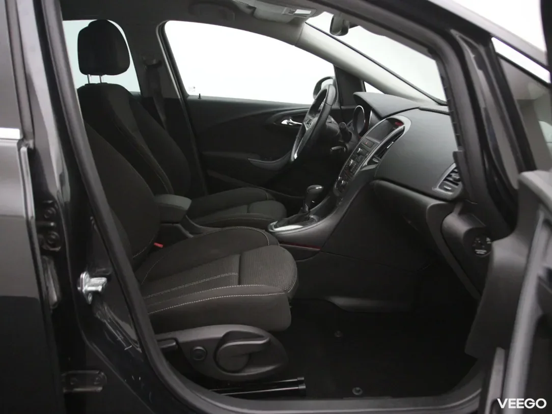 Opel Astra 1.4 103kW