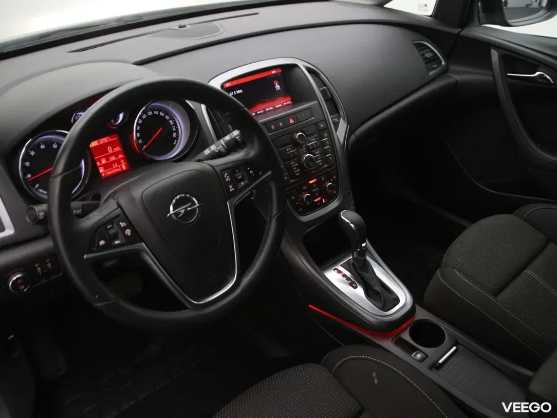 Opel Astra 1.4 103kW