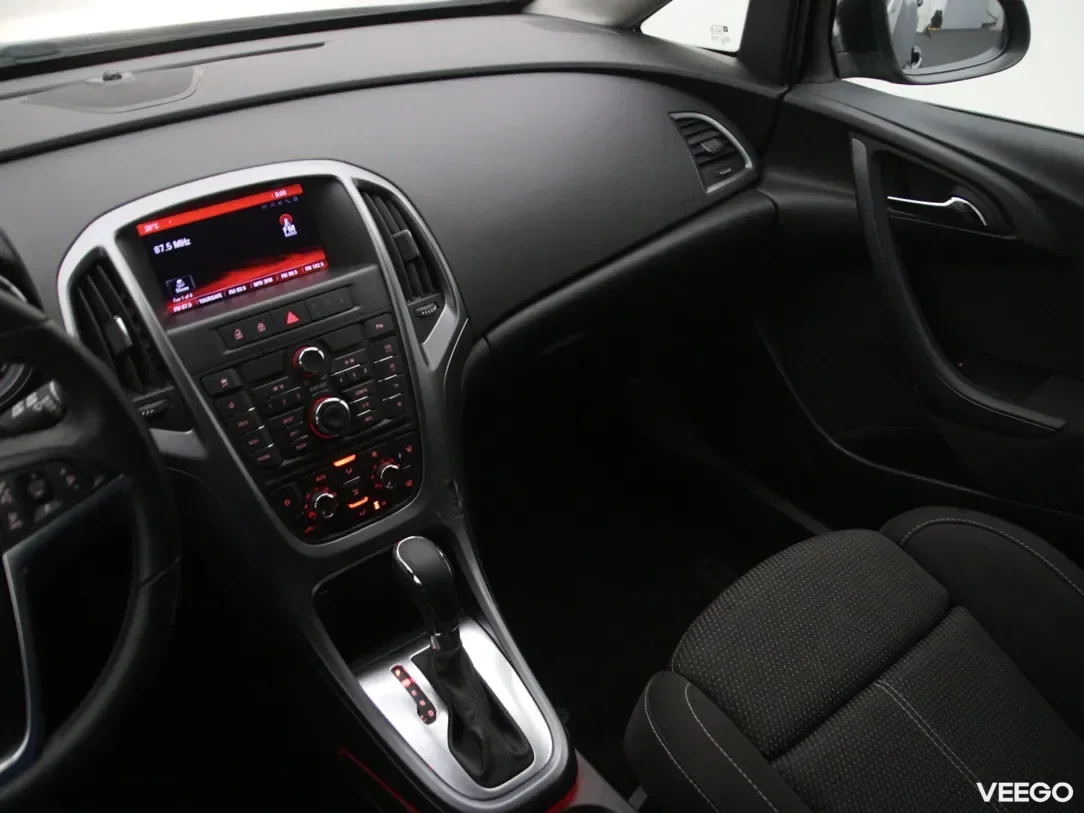 Opel Astra 1.4 103kW