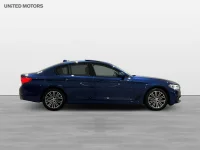 BMW 530 Sedan Sport Line Taklucka HiFi Svankstöd Sportstolar
