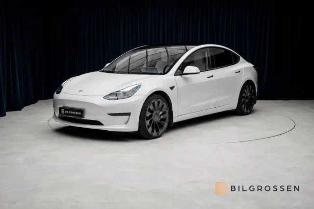 Image of Tesla Model 3 Performance 513hk Autopilot Premium 377kW