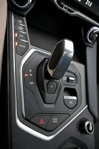 Lynk & Co 01 MORE/RECHARGE/INFINITY/INTELLI SAFE/XENIUM/ 1.5 192kW thumbnail
