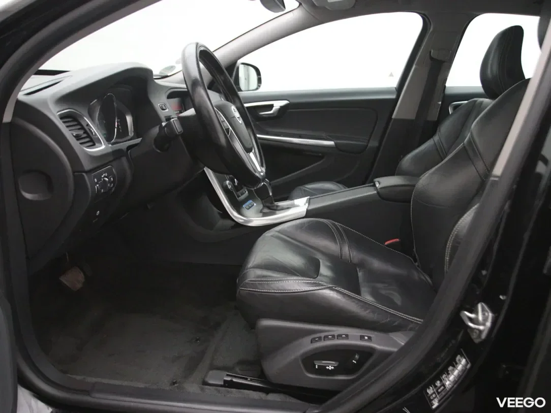 Volvo V60 2.4 208kW