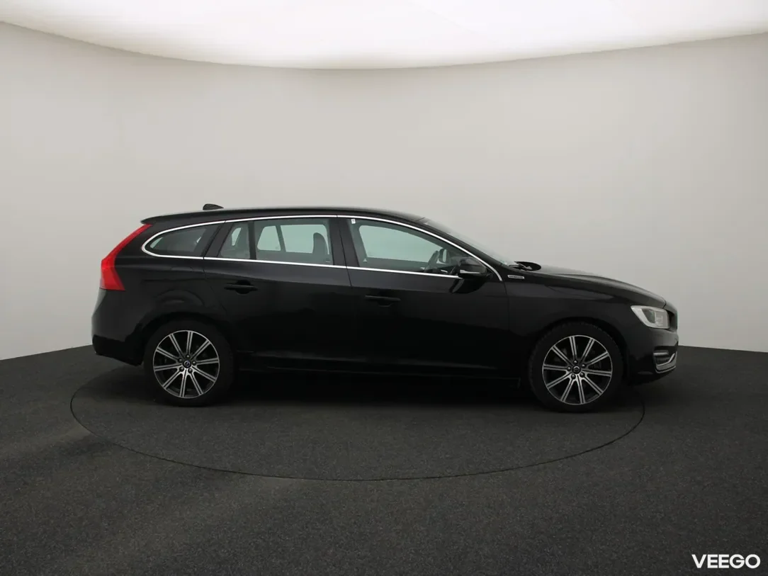 Volvo V60 2.4 208kW