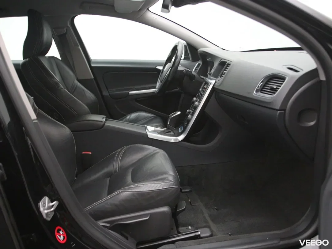 Volvo V60 2.4 208kW