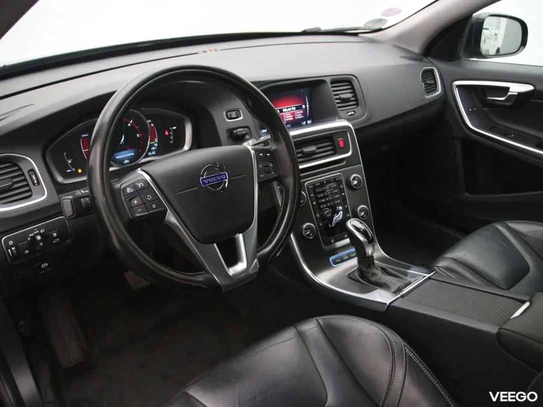 Volvo V60 2.4 208kW
