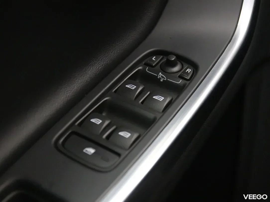Volvo V60 2.4 208kW